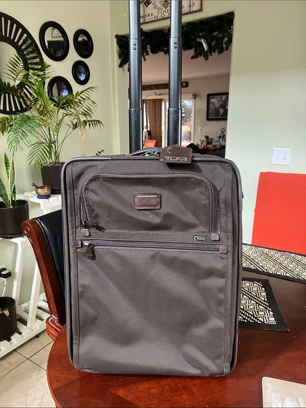 Tumi Brown 2 Wheeled Carry-On with Telescoping Handle. Pre-owned.